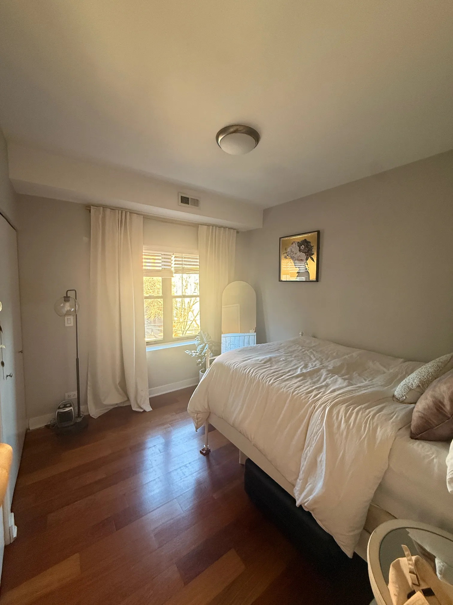 651 N Milwaukee Ave 60642 60642-Chicago-IL