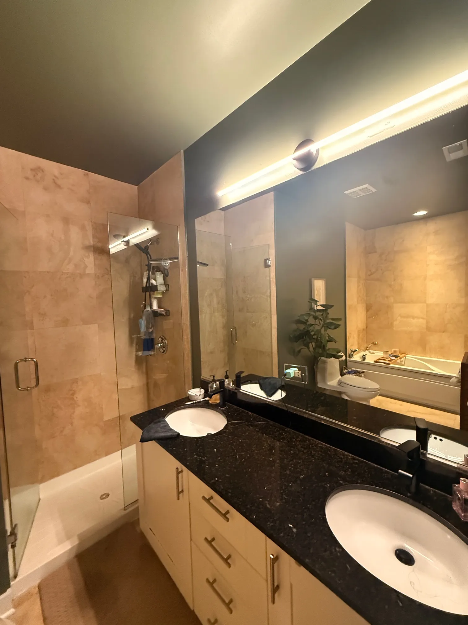 651 N Milwaukee Ave 60642 60642-Chicago-IL