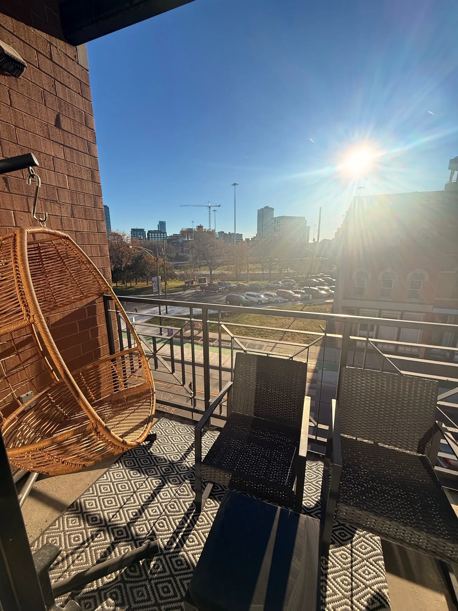 651 N Milwaukee Ave 60642 60642-Chicago-IL