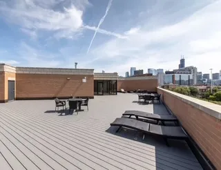 651 N Milwaukee Ave 60642 60642-Chicago-IL