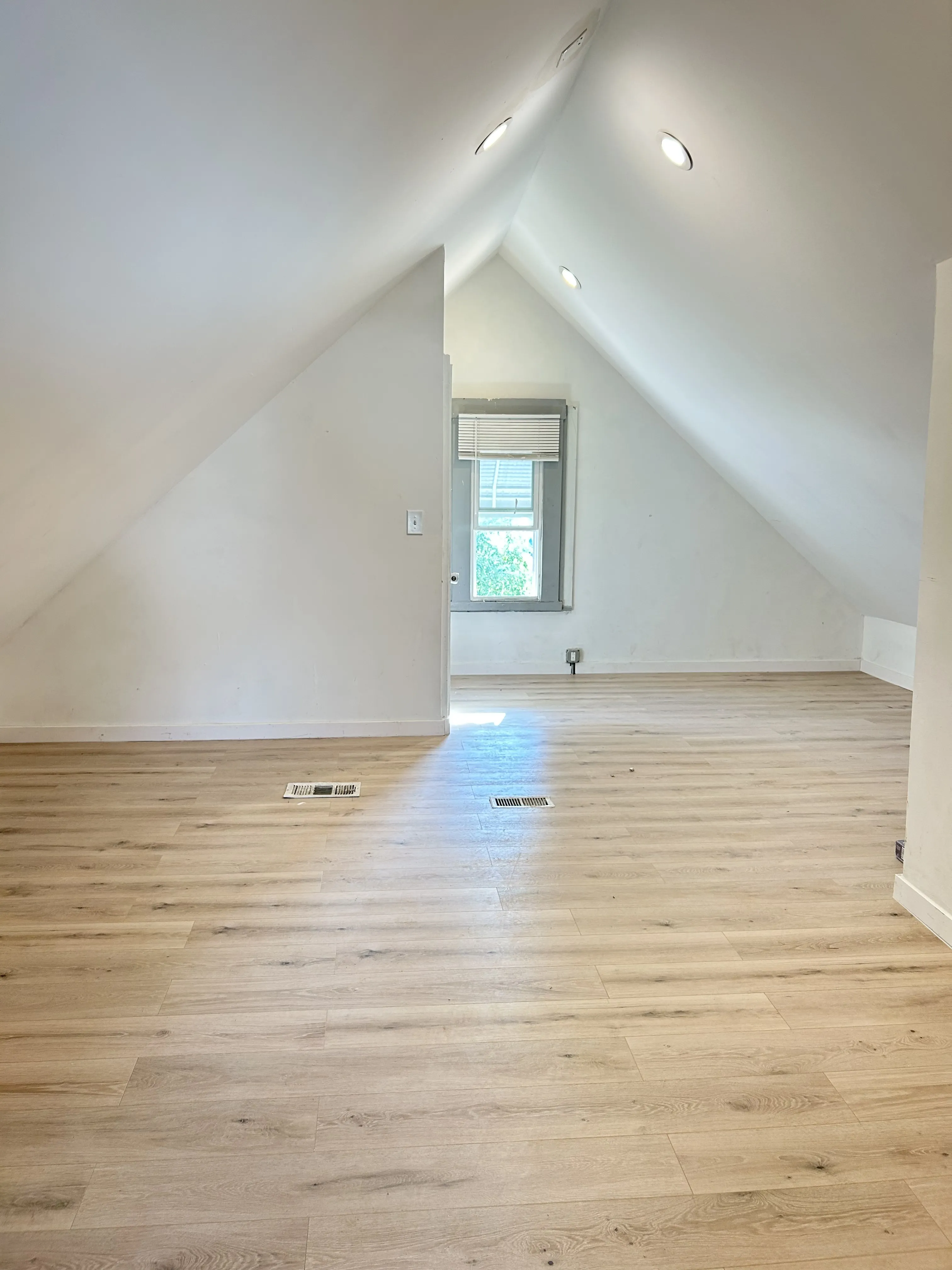 8213 S Houston Ave 60617 60617-unit#2-Chicago-IL