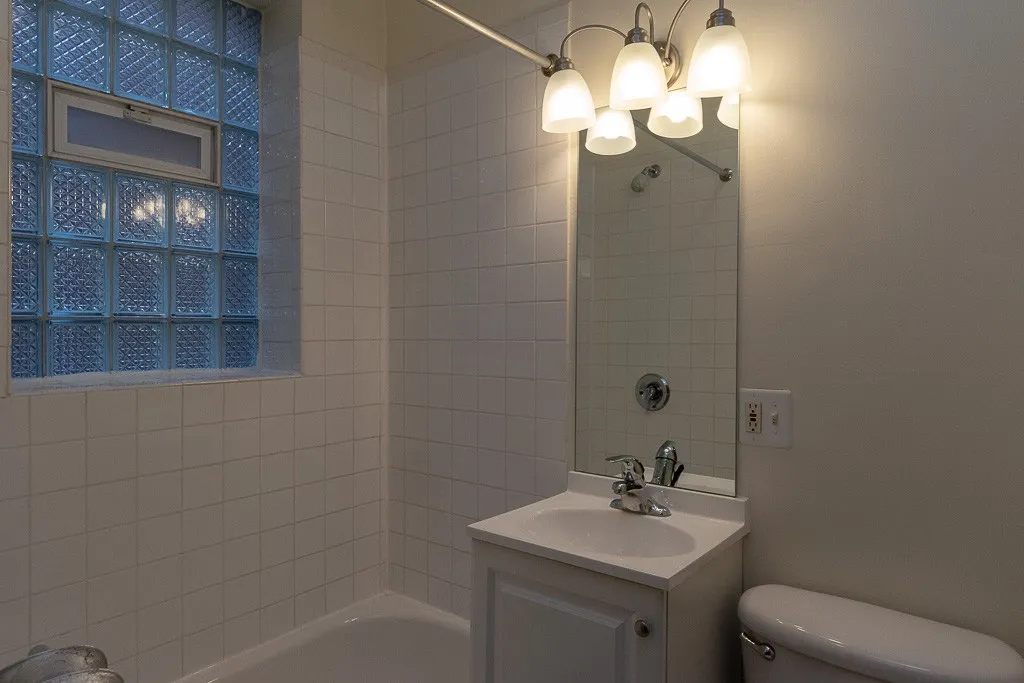 4241 N Kenmore, ,  60613 60613-unit#105-Chicago-IL