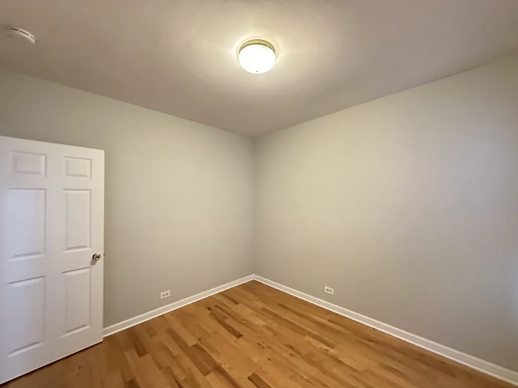 37205 N Pine Grove, , 60613 60613-unit#W3-Chicago-IL