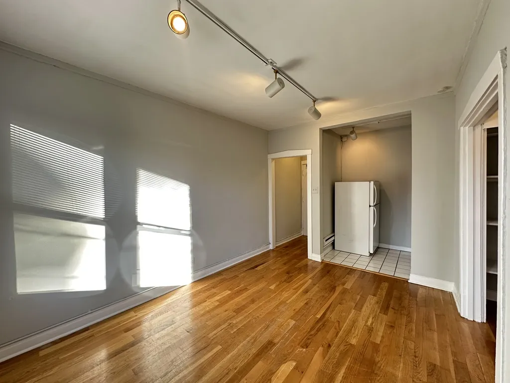 511 W Melrose, , 60657 60657-unit#314-Chicago-IL