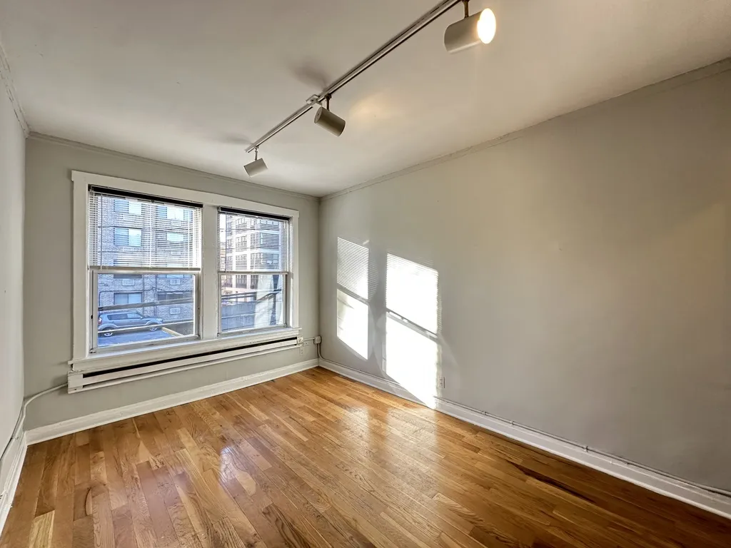 511 W Melrose, , 60657 60657-unit#314-Chicago-IL