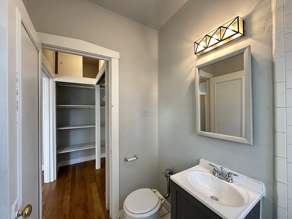 511 W Melrose, , 60657 60657-unit#314-Chicago-IL