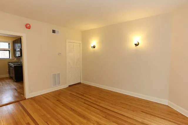 40345 N Ashland, , 60613 60613-unit#W3-Chicago-IL