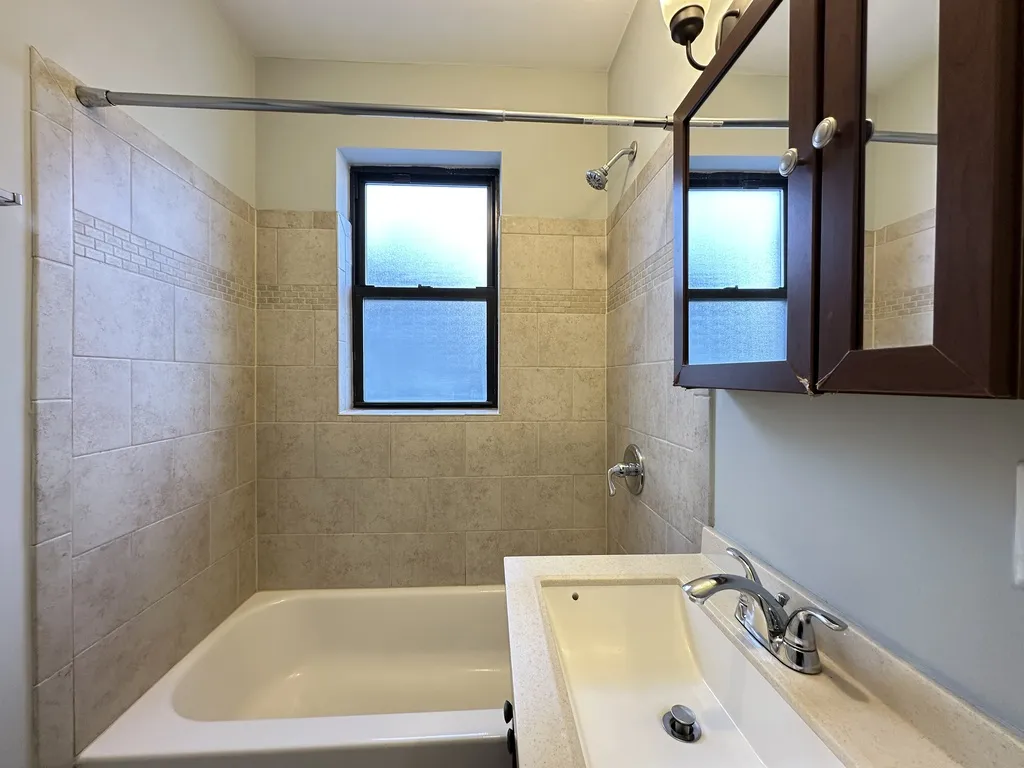 4546 N Damen, , 60625 60625-unit#305-Chicago-IL