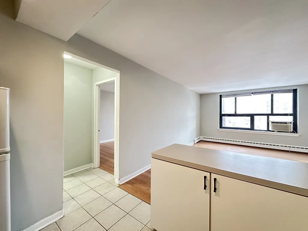 445 W Wellington, , 60657 60657-unit#10F-Chicago-IL