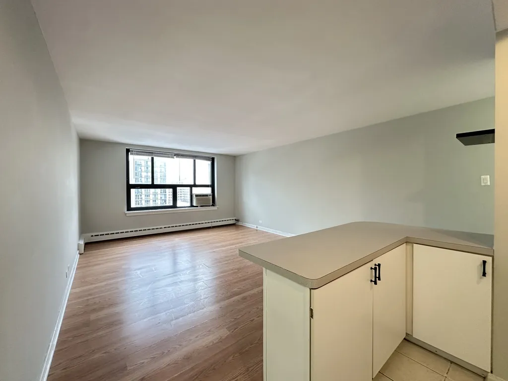 445 W Wellington, , 60657 60657-unit#10F-Chicago-IL
