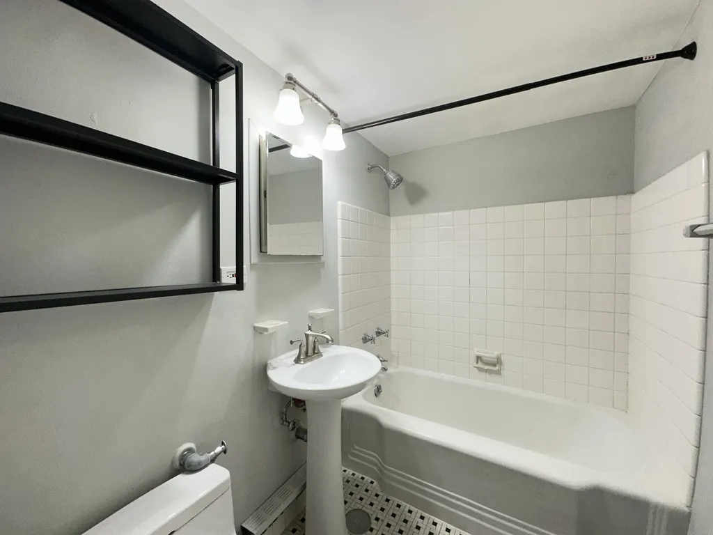 445 W Wellington, , 60657 60657-unit#10F-Chicago-IL