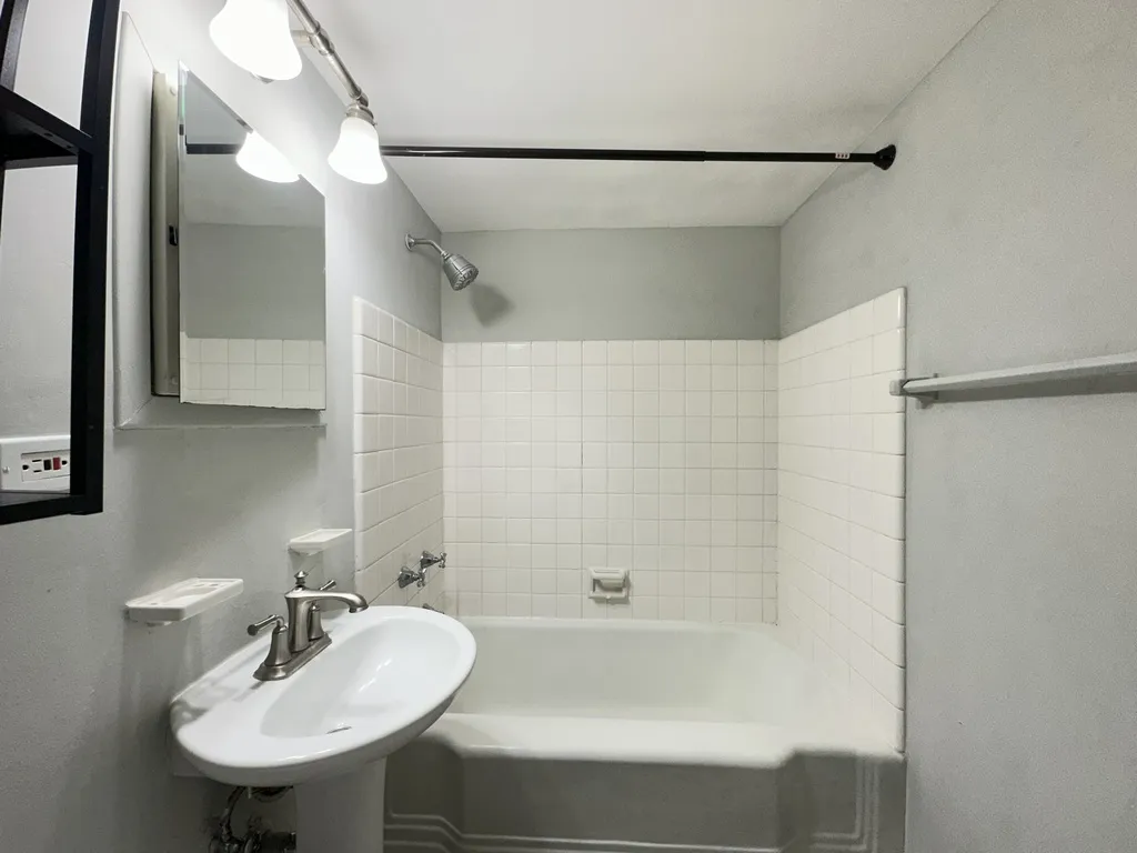 445 W Wellington, , 60657 60657-unit#10F-Chicago-IL