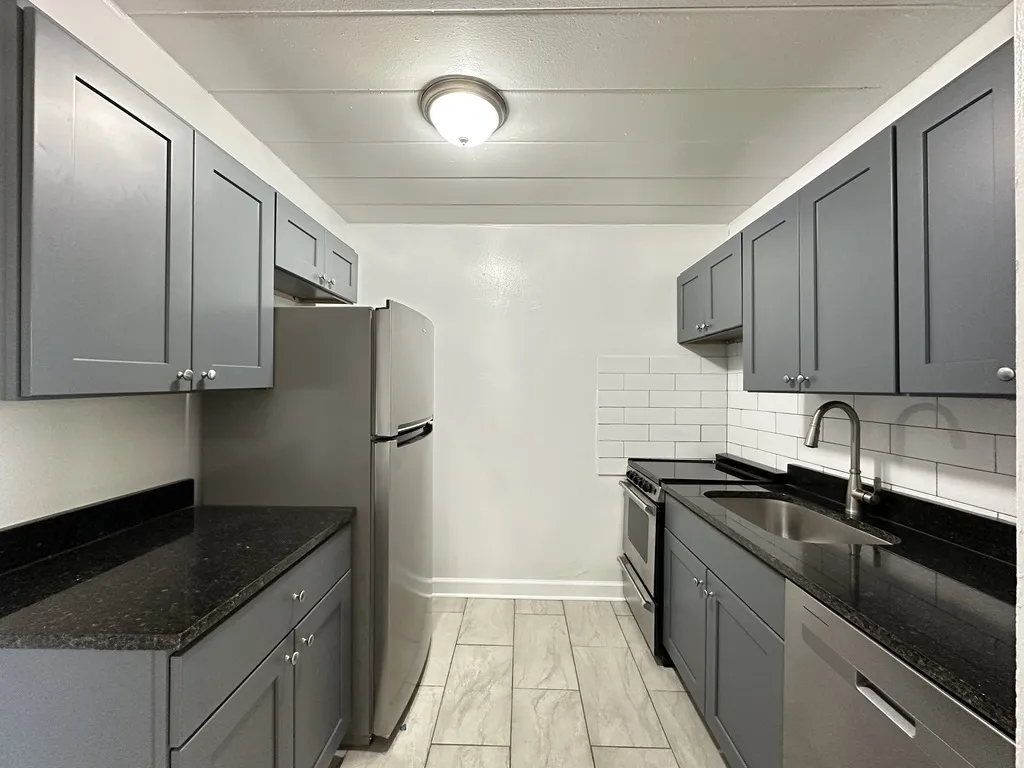 1360 W Touhy, , 60626 60626-unit#504-Chicago-IL