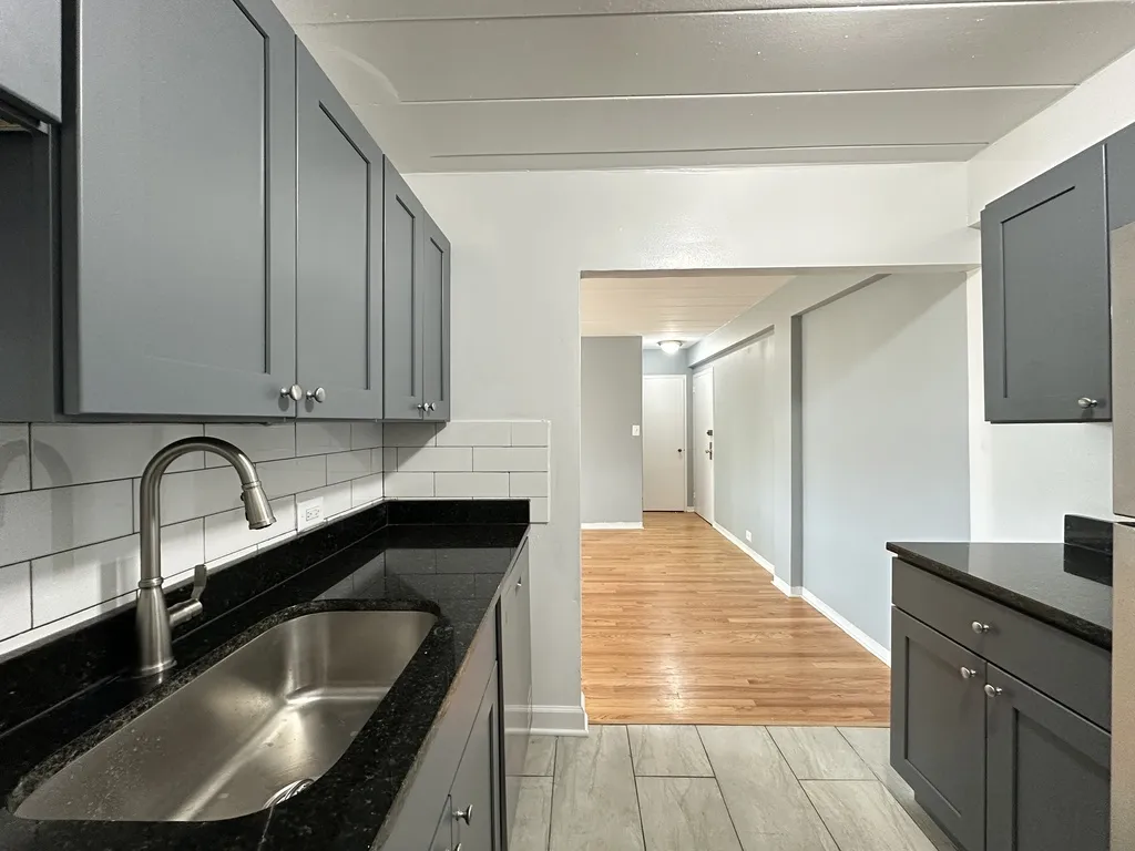 1360 W Touhy, , 60626 60626-unit#504-Chicago-IL