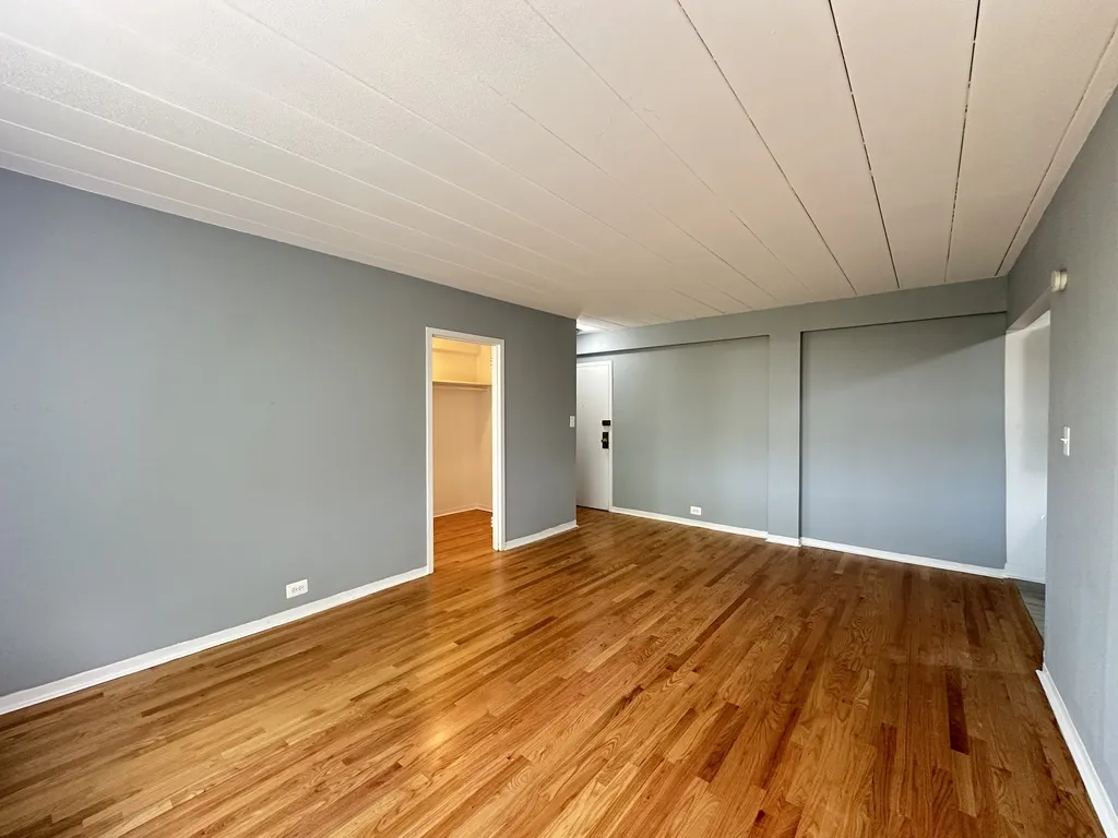 1360 W Touhy, , 60626 60626-unit#504-Chicago-IL