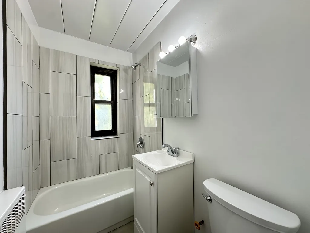 1360 W Touhy, , 60626 60626-unit#504-Chicago-IL