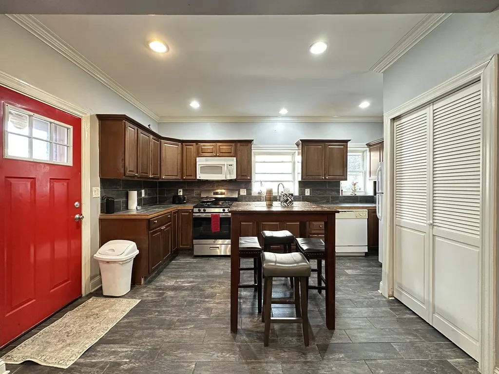 6424 N Magnolia, ,  60626 60626-unit#2-Chicago-IL