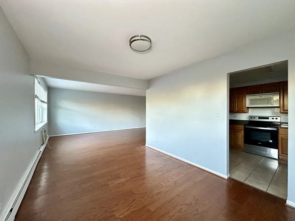 8644 Boulevard, Chicago, 60077 60077-unit#306-Skokie-IL