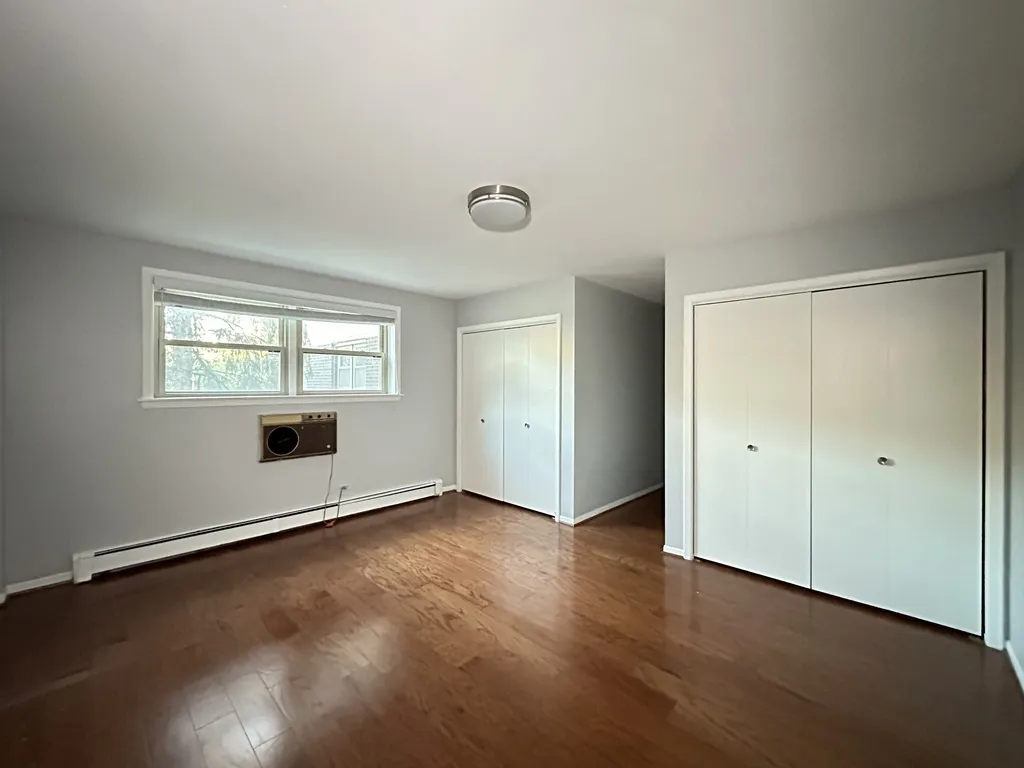 8644 Boulevard, Chicago, 60077 60077-unit#306-Skokie-IL