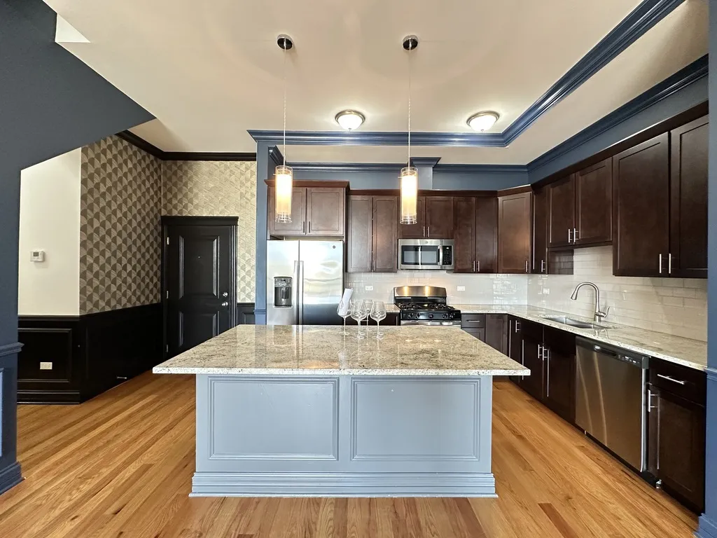 520 N Western, , 60624 60624-unit#B5-Chicago-IL