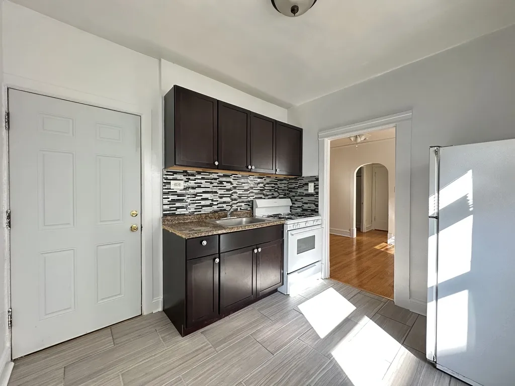 6347 N Magnolia, ,  60660 60660-unit#2M-Chicago-IL