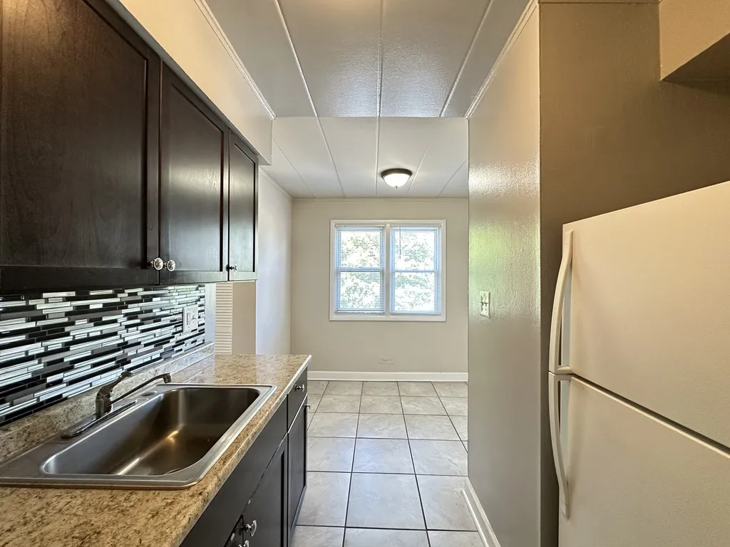 3820 25th Ave   60176 60176-unit#15-Schiller Park-IL