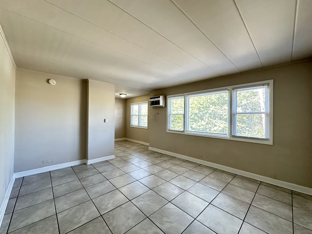 3820 25th Ave   60176 60176-unit#15-Schiller Park-IL