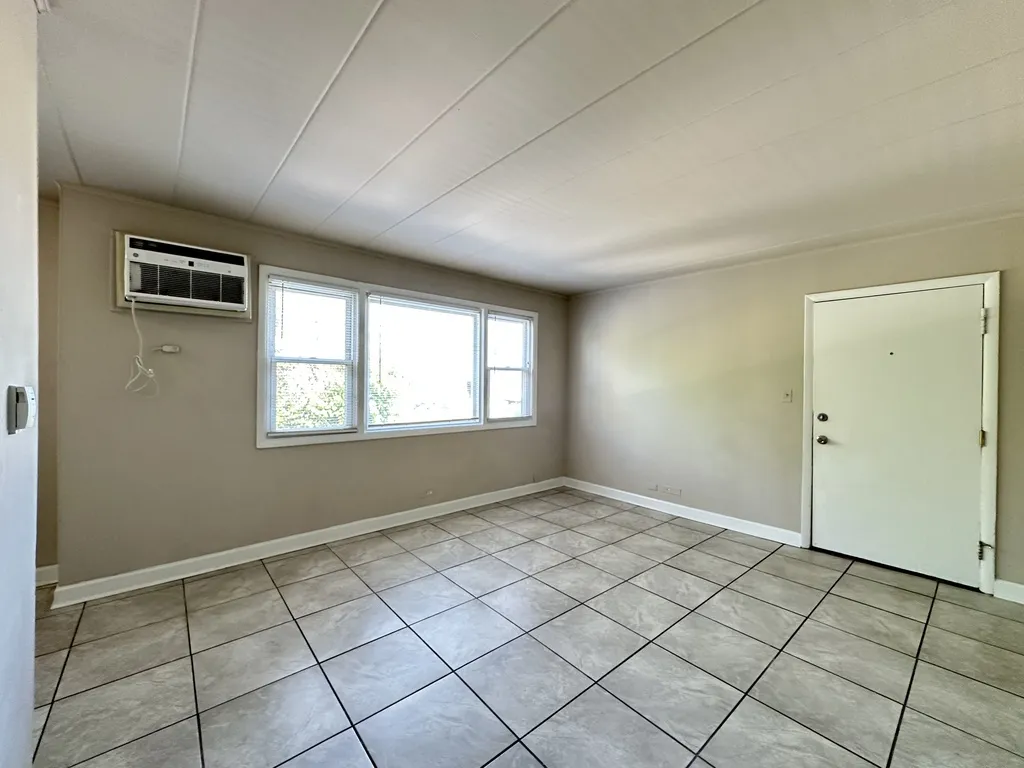 3820 25th Ave   60176 60176-unit#15-Schiller Park-IL