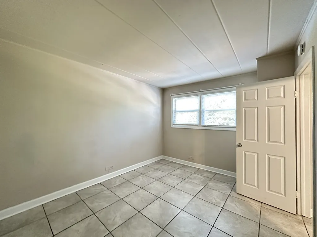 3820 25th Ave   60176 60176-unit#15-Schiller Park-IL