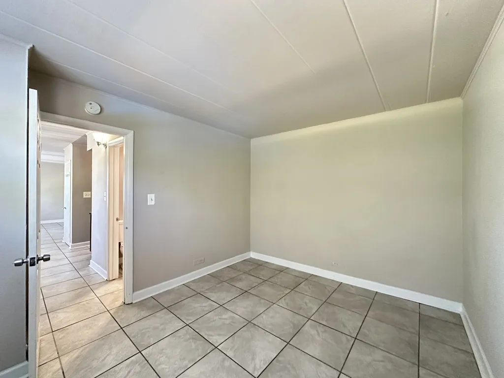 3820 25th Ave   60176 60176-unit#15-Schiller Park-IL