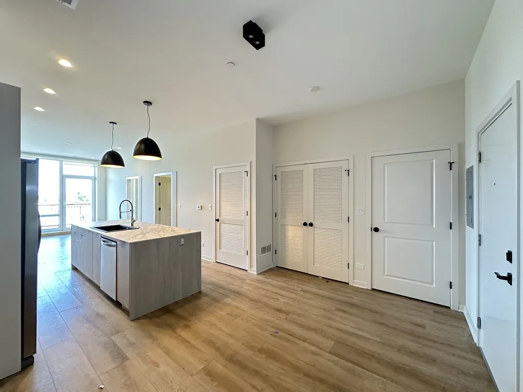 6340 W Belmont, , 60634 60634-unit#302-Chicago-IL