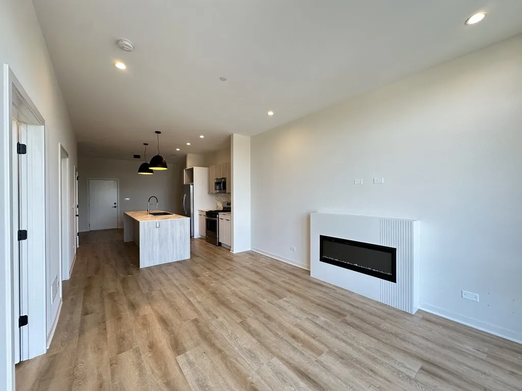 6340 W Belmont, , 60634 60634-unit#302-Chicago-IL