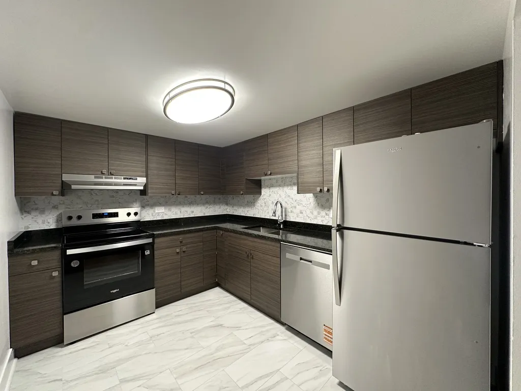 525 N Quentin Rd 60067 60067-unit#116-Palatine-IL