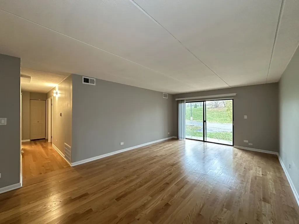 525 N Quentin Rd 60067 60067-unit#116-Palatine-IL