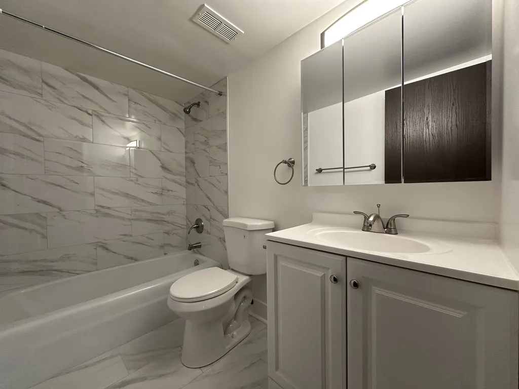 525 N Quentin Rd 60067 60067-unit#116-Palatine-IL