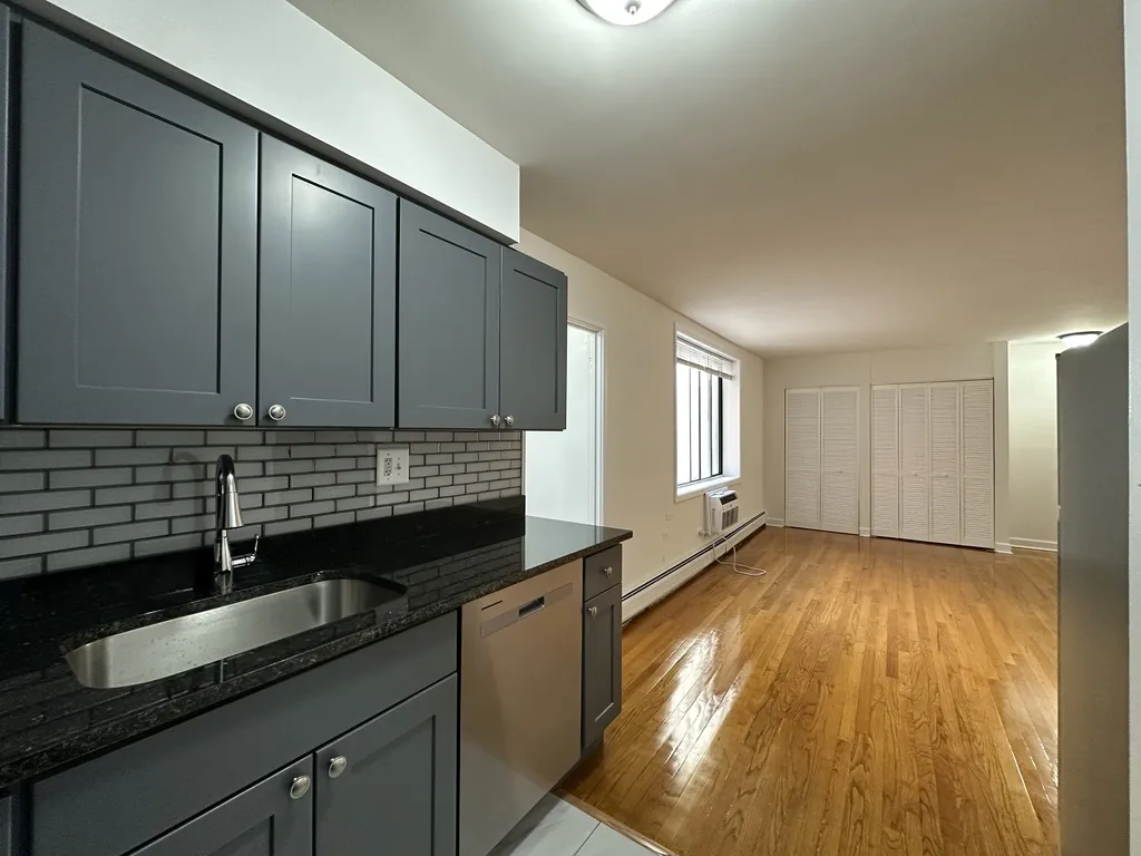 1515 W Morse, , 60626 60626-unit#305-Chicago-IL