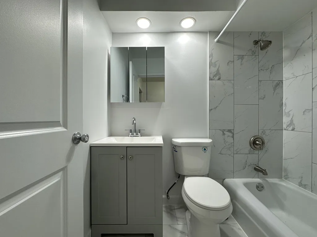 1515 W Morse, , 60626 60626-unit#305-Chicago-IL