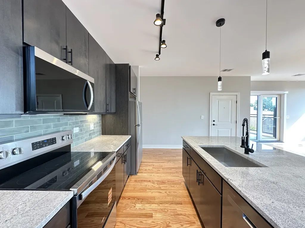 2100 W 18th Place, , 60608 60608-unit#402-Chicago-IL