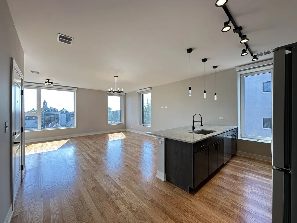 2100 W 18th Place, , 60608 60608-unit#402-Chicago-IL