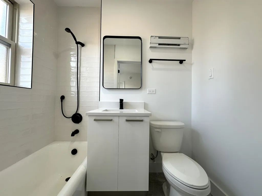 1553 W Hollywood, , 60660 60660-unit#311-Chicago-IL