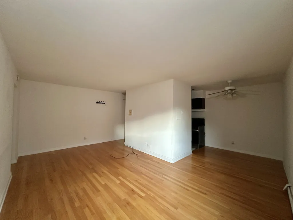 3710 N Pine Grove, , 60613 60613-unit#408-Chicago-IL