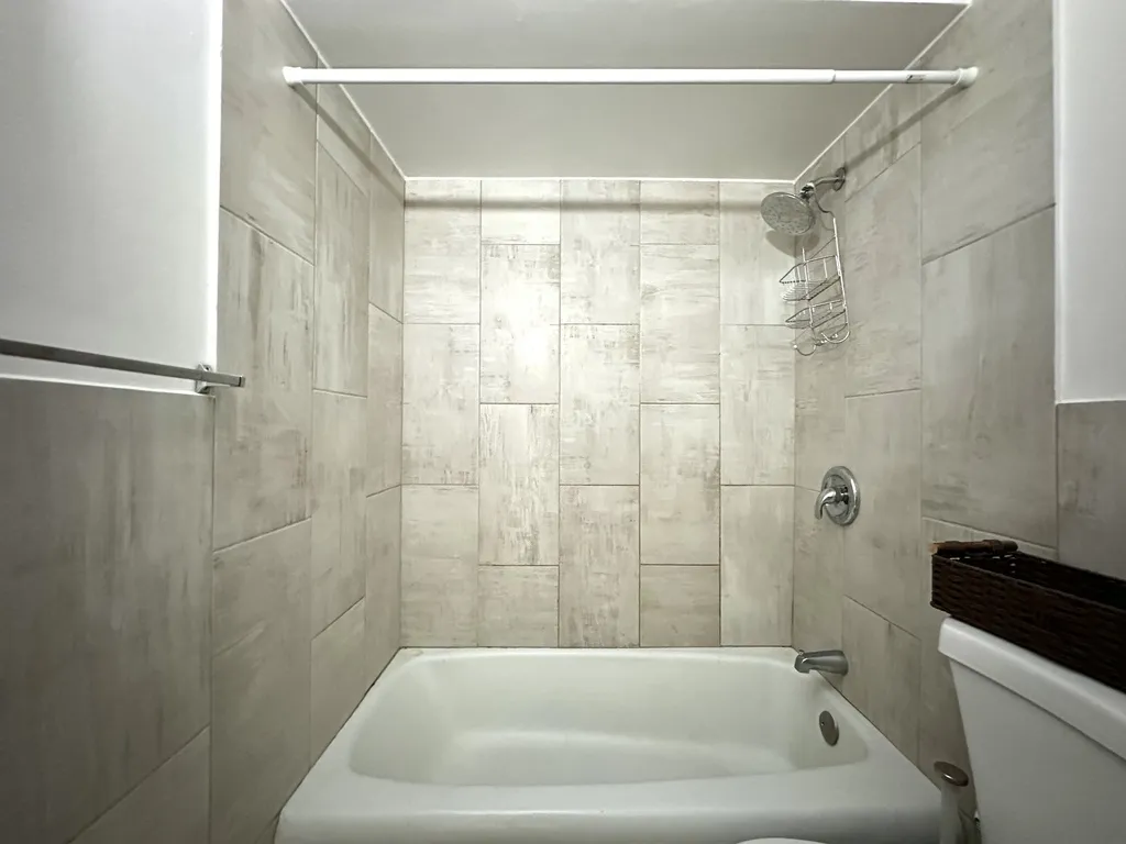 3710 N Pine Grove, , 60613 60613-unit#408-Chicago-IL