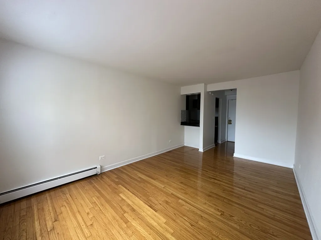 6830 N Sheridan, ,  60626 60626-unit#562-Chicago-IL