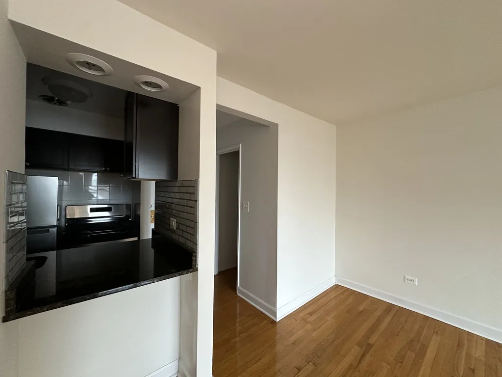 6830 N Sheridan, ,  60626 60626-unit#562-Chicago-IL