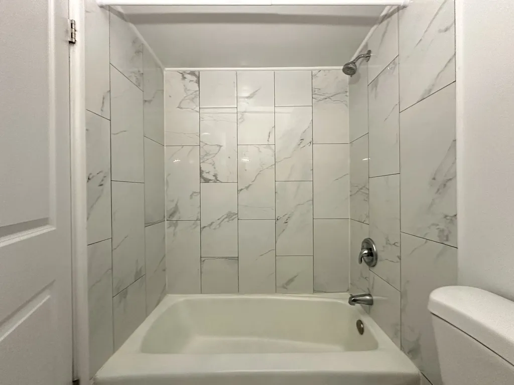 6830 N Sheridan, ,  60626 60626-unit#562-Chicago-IL