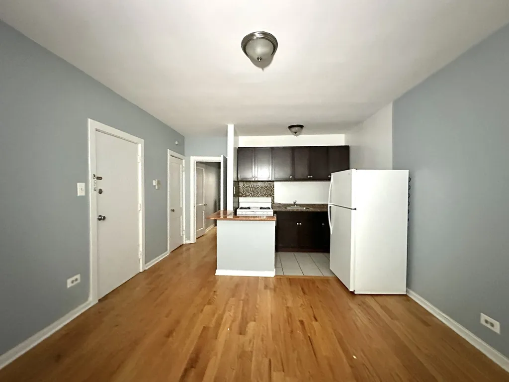 5662 N Ridge, , 60660 60660-unit#C2-Chicago-IL