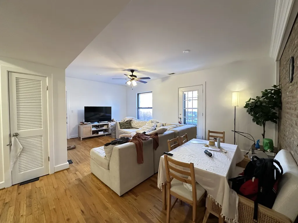 927 W Sunnyside, , 60640 60640-unit#S4-Chicago-IL