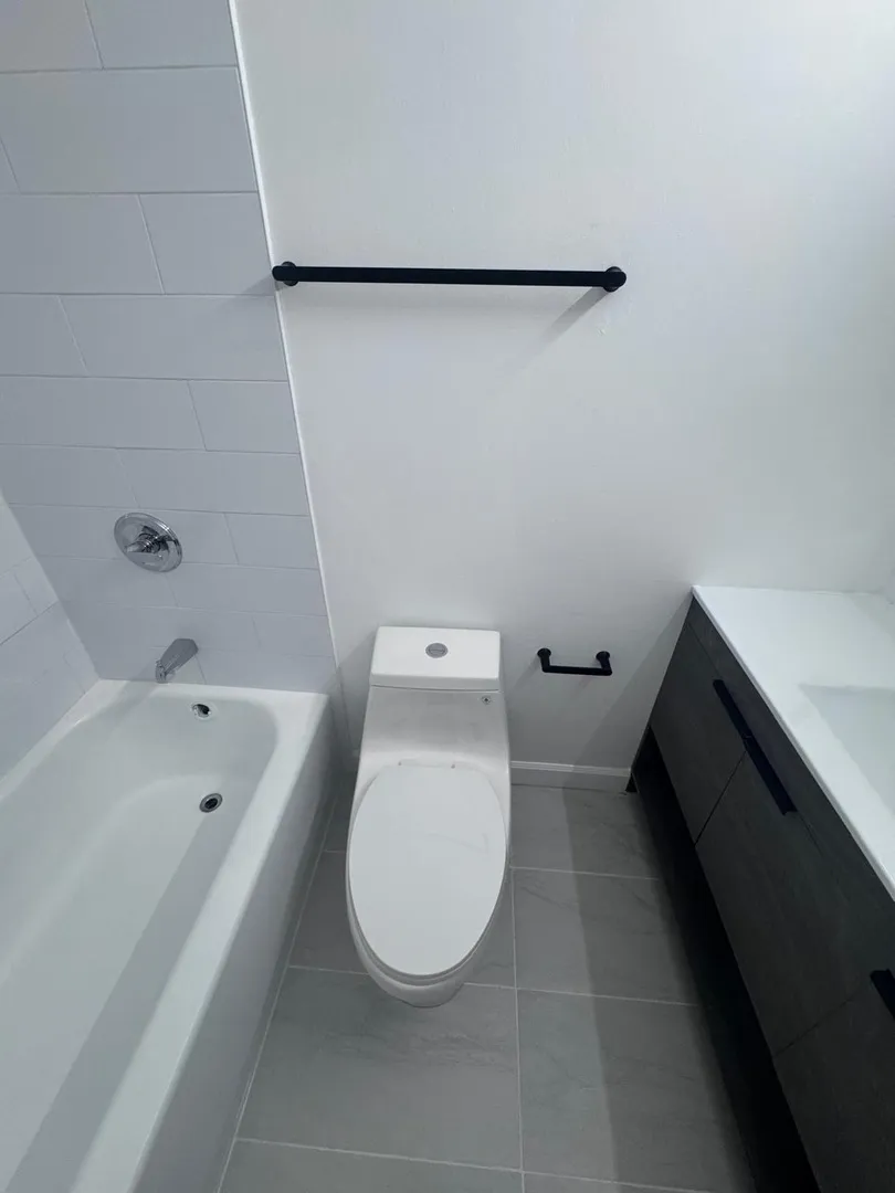 211 E Ohio St   60611 60611-unit#1003-Chicago-IL