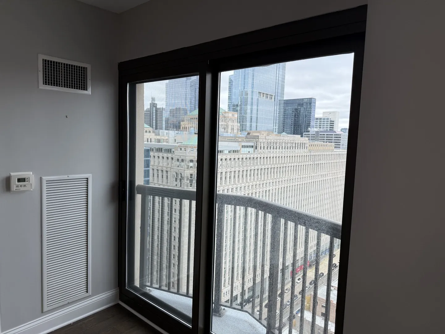 400 N La Salle Dr   60654 60654-unit#2909-Chicago-IL