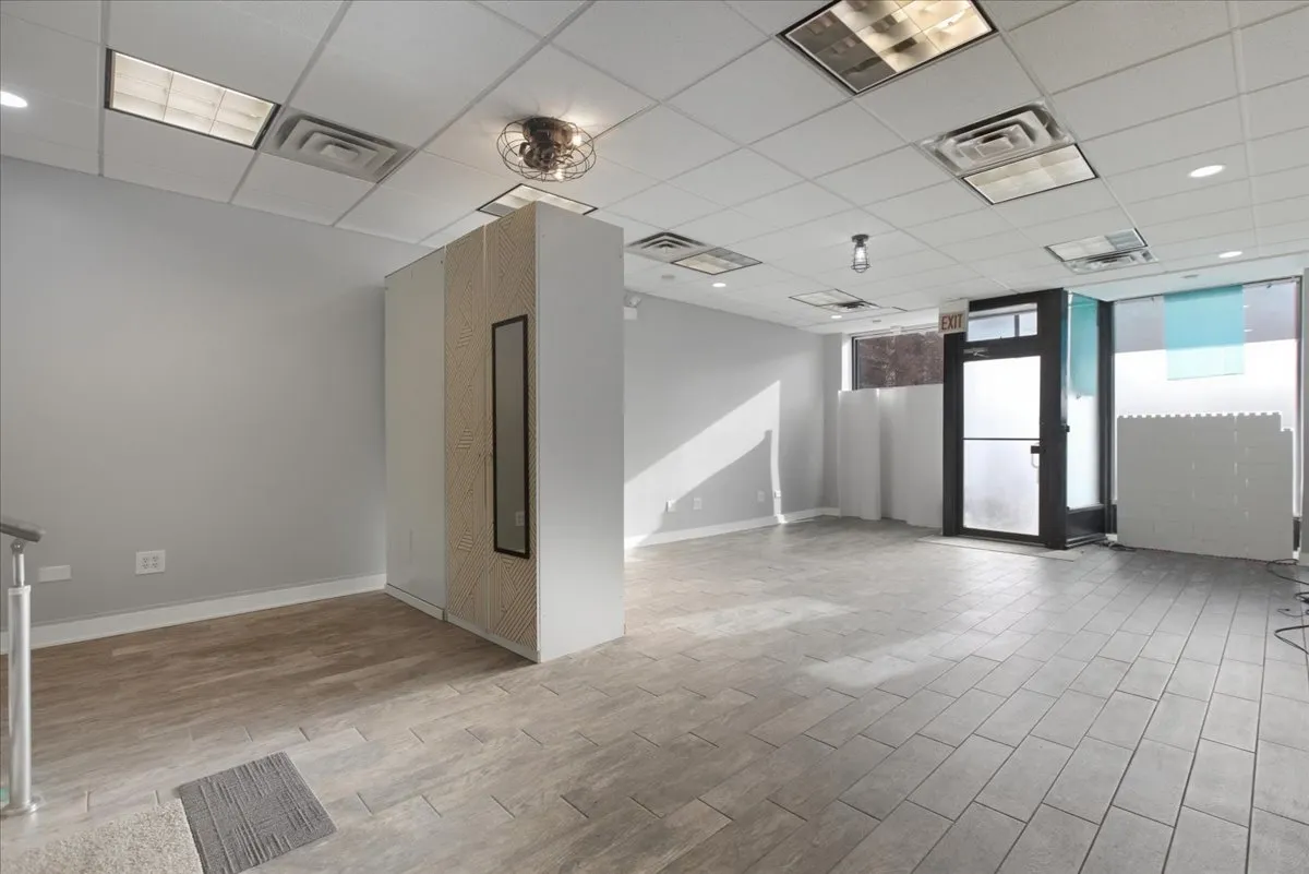 1338 Irving Park Rd   60613 60613-unit#1-Chicago-IL